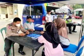 Polisi Jambi kampanye keselamatan berlalu lintas  di "car free day"