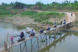 Jembatan Alternatif Penghubung Kabupaten