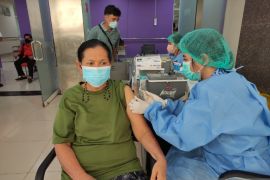 Capaian vaksinasi penguat bagi lansia di Sumut  sudah 42,75 persen