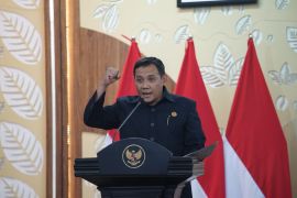 Paripurna P-APBD, sejumlah fraksi DPRD Jember kritisi mundurnya Sekda Mirfano