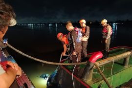 ABK KM Kapuas Bahari XI di Temukan Meninggal Dunia  di Sungai Kapuas