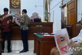 Majelis Hakim peringatkan Polri hadiri sidang gugatan Bharada E