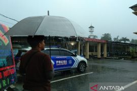 Prakiraan cuaca BMKG hari ini: sebagian kota besar alami cuaca berawan