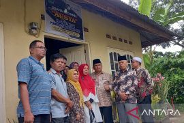 Kakanwil Kemenag Sumbar lakukan Monev penerima bantuan ekonomi Umat