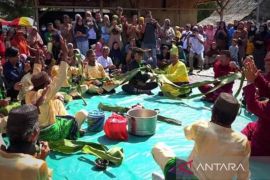 Pemkab Bangka Barat apresiasi upaya pelestarian adat tradisional