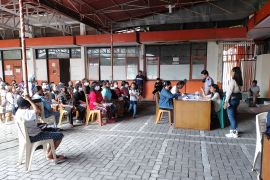 Kantor  Pos Manado bayarkan BLT BBM kepada 118.910 KPM di Sulut