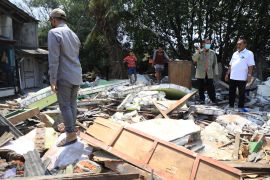 Wawali Surabaya sampaikan normalisasi saluran di Kandangan tepat waktu