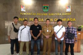 Atlet Sumbar peraih medali PON Papua tuntut hak ke Kantor Dispora