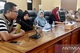 Merasa dirugikan pemda, pedagang pujasera adukan ke DPRD