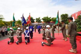 Tim kirab pataka Jer Basuki Mawa Beya tiba di Kota Madiun
