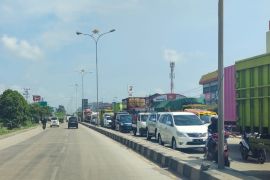 Kemacetan Jalinsum Bandarlampung Page 1 Small