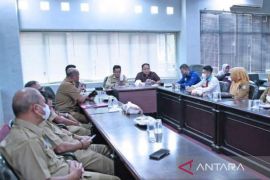 Pemkab Bangka Barat upayakan warga bayar retribusi secara nontunai