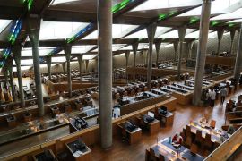 Pusat Kebudayaan China donasikan buku ke perpustakaan Alexandria Mesir