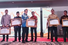 Pesisir Selatan raih prediket pariwisata halal terbaik