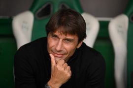 Enggan gabung Juventus, Antonio Conte terus latih Tottenham