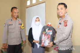 Polisi bangun rumah belajar di Cianjur dari menyisihkan gaji