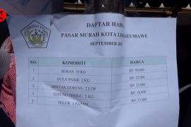 Pemkot&nbsp;Lhokseumawe gelar pasar murah guna tekan laju inflasi