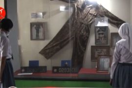 Siswa SMA di Palangka Raya bergilir belajar di Museum Balanga