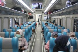 PT KAI Daop 8 beri diskon tiket 20 persen di bursa Pariwisata Jatim