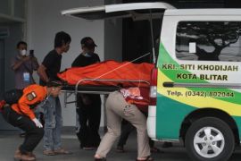 Penanganan korban tragedi Kanjuruhan Malang Page 2 Small