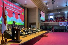 Andre Rosiade minta Pemprov Sumbar bangun stadion olahraga dalam ruangan