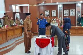 Pemkot Bukittinggi mutasi enam pejabat administrator dan pengawas