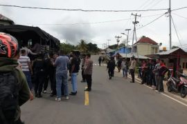 Polisi amankan 12 pelaku pembakar surat suara pilkades di Manggarai Barat