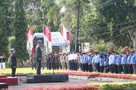 Bupati ajak peserta upacara do'akan pahlawan revolusi