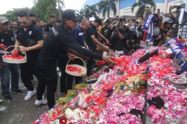 33 children dead in Kanjuruhan tragedy: Ministry