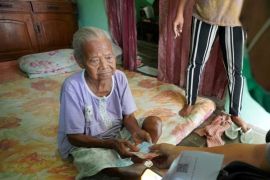 Kantor Pos Madiun "jemput bola" maksimalkan penyaluran BLT BBM