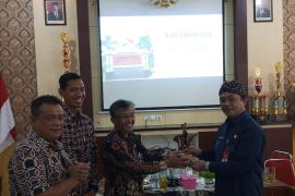 Dirjen Pemdes minta perkuat basis usaha masyarakat untuk kendalikan inflasi