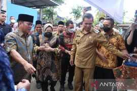 Walikota Serang sambut kedatangan Mensos Tri Rismaharini