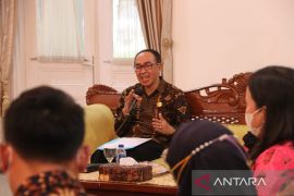 Pemkab Sukabumi cari solusi tekan PHK massal