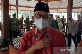 Bupati Banyumas : Tetap waspada COVID-19