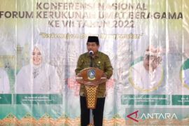 Suhajar Diantoro ingatkan masyarakat saling hormati hak beragama