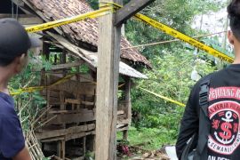 Lima orang ditemukan tewas di Waykanan, empat di antaranya di dalam tangki septik