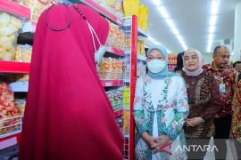 Menaker sebut BSU sudah tersalurkan ke 8,16 juta orang