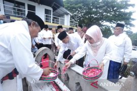 Jelang HUT ke 496, Bupati Serang Ziarah ke Makam Brigjen KH Syam'un