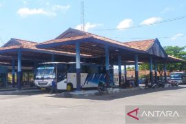 Ratusan pekerja sektor transportasi Pamekasan terima BLT-BBM