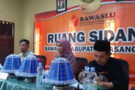 Bawaslu Sulbar evaluasi pengawasan pemuktahiran data pemilih berkelanjutan