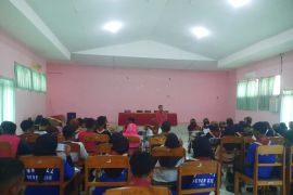 FWMO Lotim bagi ilmu jurnalistik ke ratusan peserta Raimuna Ranting Selong