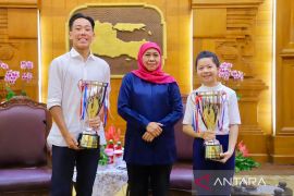 Gubernur Khofifah inginkan pegolf muda berprestasi di Jatim bermunculan
