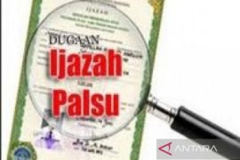 Polres Kampar serahkan berkas kasus dugaan pemalsuan ijazah Kades Utama Karya