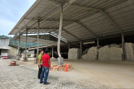 PLN UP3 Solok kunjungi pelanggan besar untuk maksimalkan 'customer focused'