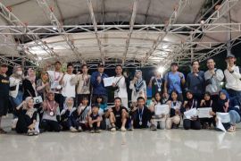 Tabalong juara umum Kejurprov Panjat Tebing se-Kalsel