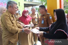 Pemerintah Kabupaten Kubu Raya salurkan 1.500 paket ikan untuk cegah stunting