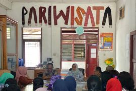 Pj Bupati Tapteng, apresiasi kinerja Dinas Pariwisata