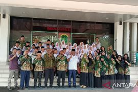 Bupati harap tim PORSADIN Labura raih yang terbaik