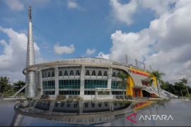 Pemprov mulai perbaiki lima arena PON Riau 2012