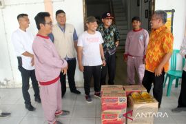 Kubu Raya salurkan bantuan untuk korban banjir di Batu Ampar